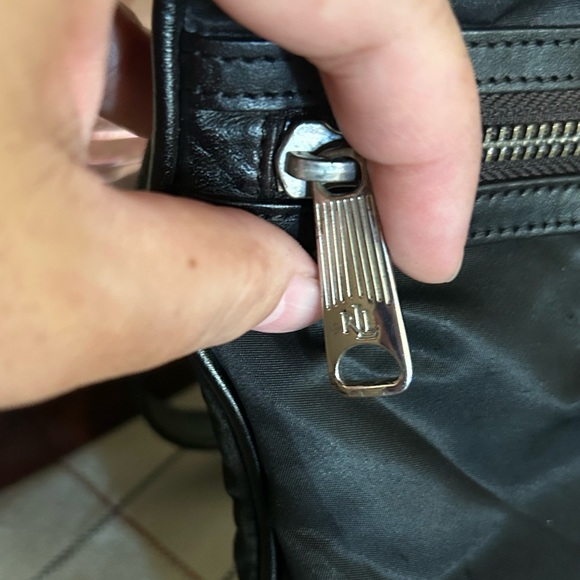 Ralph Lauren sling bag. Unisex. Used gently - Picture 6 of 14